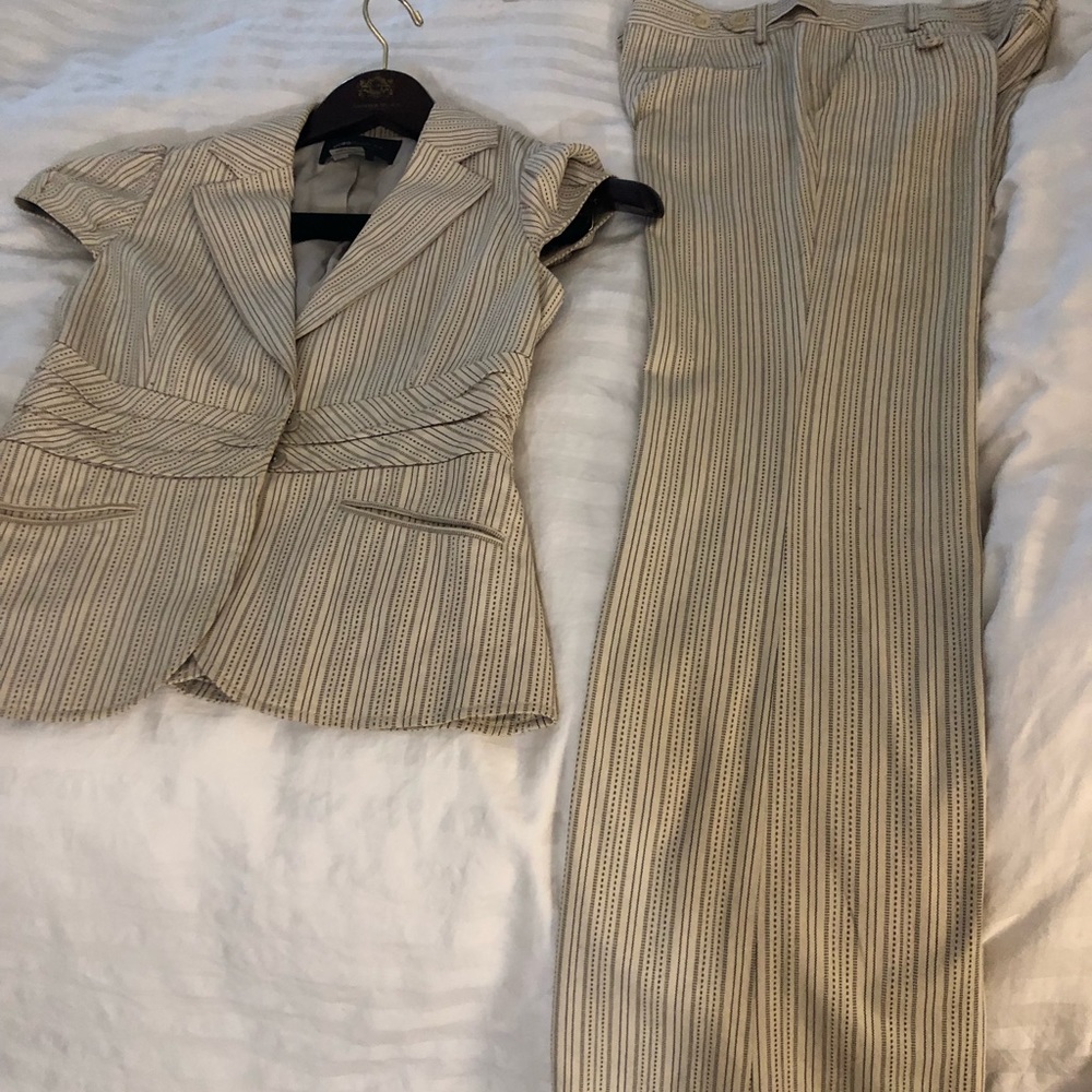 BCBG suit